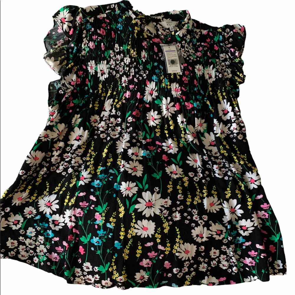 Crown & Ivy Floral dress top